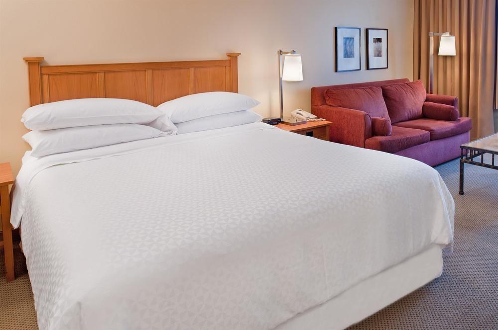 โฟร์ พอยต์ บาย เชอราตัน เซนต์ หลุยส์ - แฟร์วิว ไฮจ์ Hotel แฟร์วิว ไฮท์ส ภายนอก รูปภาพ